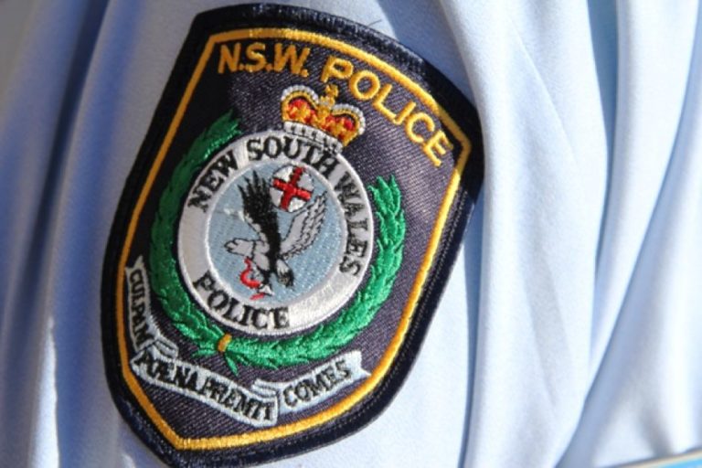 Police arrest Tweed Heads man armed with large knife
