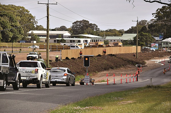 Banora Point residents demand answers over Fraser Drive delays